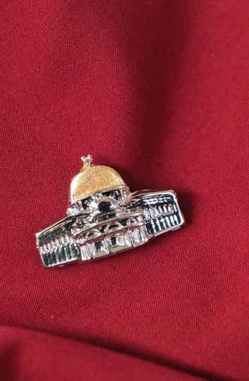 BLESSED LAND PREMIUM Anstecker