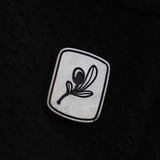 Olive PREMIUM Anstecker
